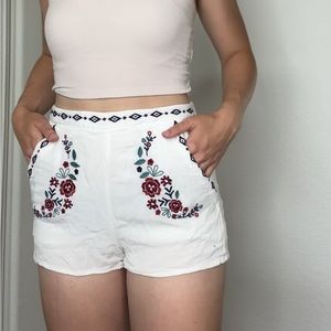Gauze embroidered shorts